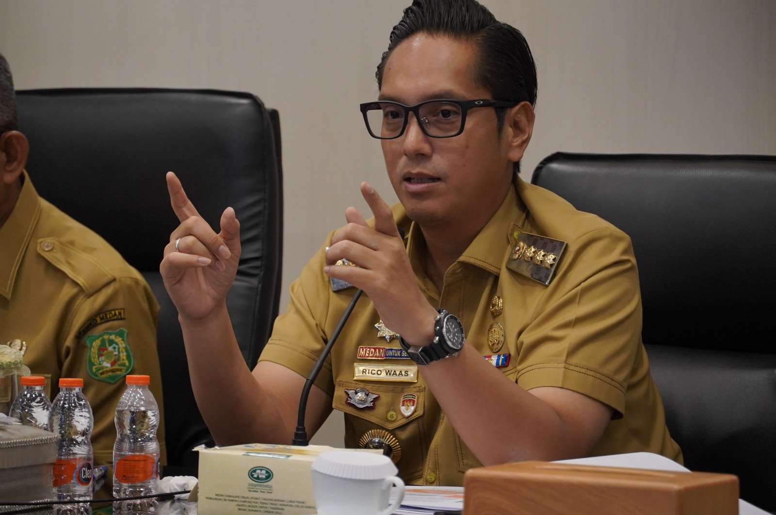 WALI KOTA MEDAN JATUHKAN HUKUMAN DISIPLIN BERAT KEPADA CAMAT MEDAN TIMUR DAN LURAH AUR