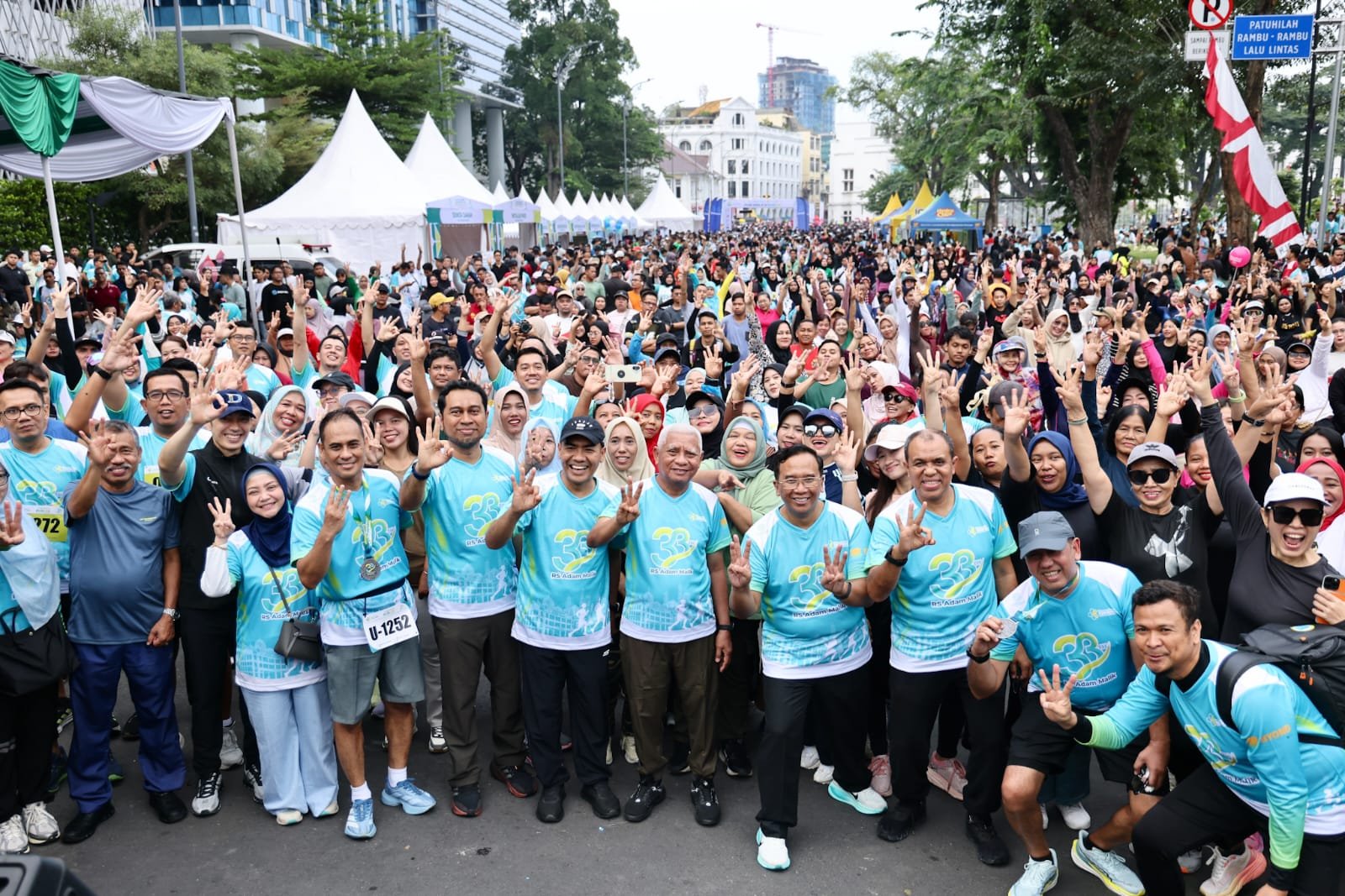 HUT ke-33 RS Adam Malik, Wagub Surya Ajak Masyarakat Semakin Gemar Berolahraga
